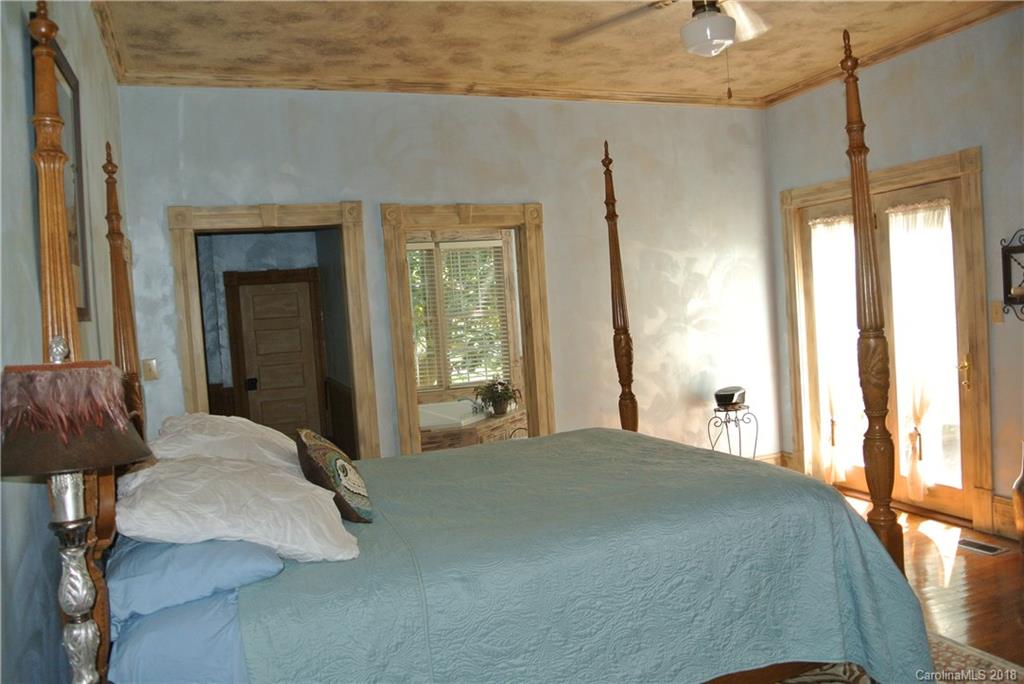 210 South Ridgecrest Street Rutherfordton, NC 28139 - Photo 12 of 28