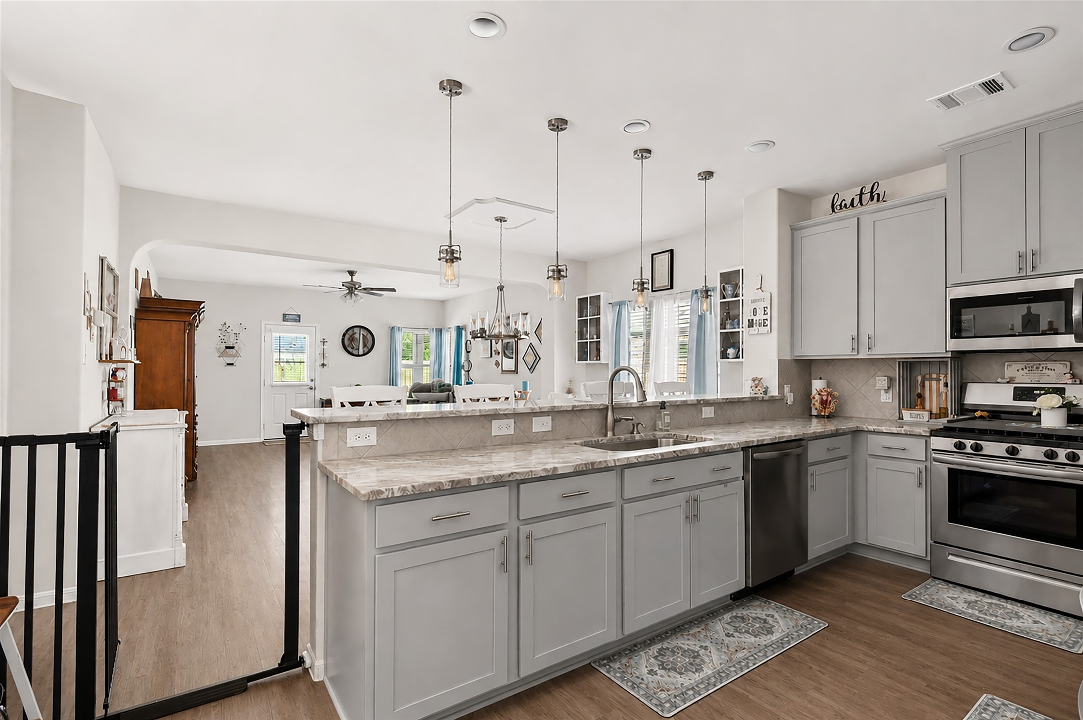 26328 Cooperstown Way Splendora, TX 77372 - Photo 20 of 33 Open Kitchen with 42" cabinets