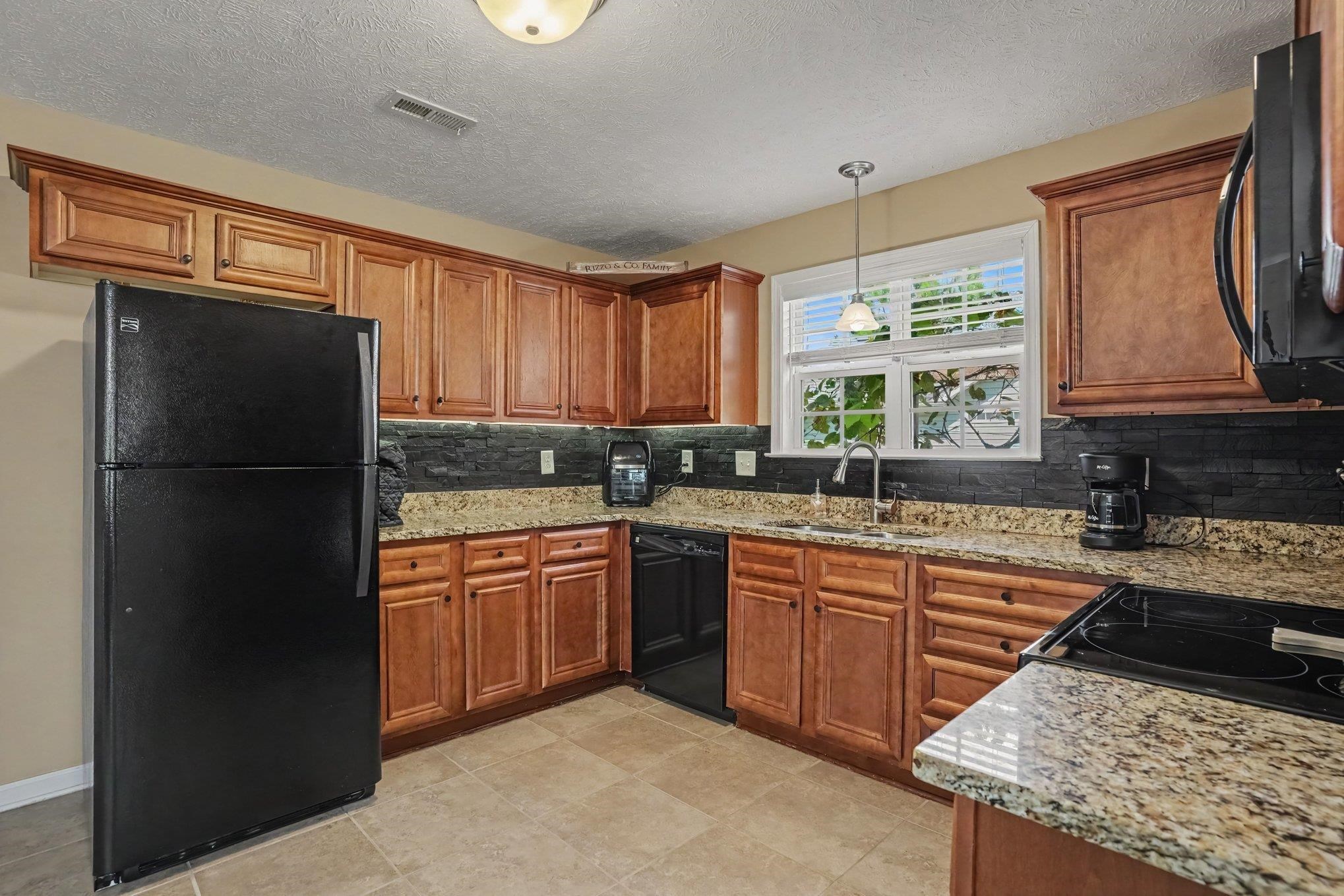 756 Shenanigan Loop Murrells Inlet, SC 29576 - Photo 18 of 38 Gallery Image 18