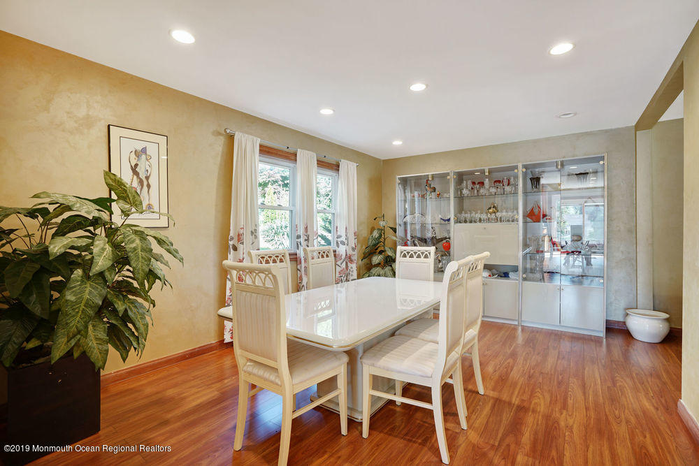 251 Lloyd Road Matawan, NJ 07747 - Photo 11 of 34 026_dsc00414-dsc00418
