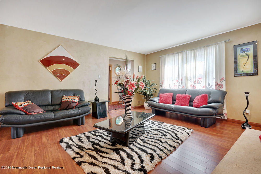 251 Lloyd Road Matawan, NJ 07747 - Photo 9 of 34 022_dsc00394-dsc00398