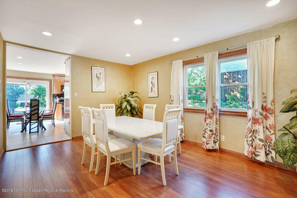 251 Lloyd Road Matawan, NJ 07747 - Photo 10 of 34 024_dsc00404-dsc00408