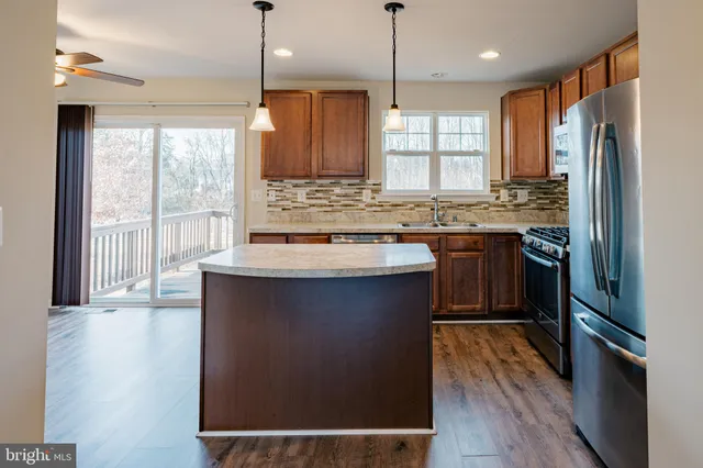 $2,500 | 2318 Drake Lane, Fredericksburg, VA 22408