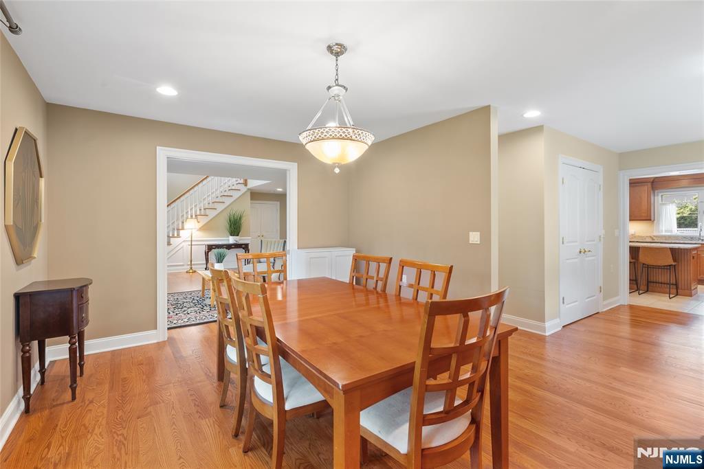28 Demarest Road Paramus, NJ 07652 - Photo 14 of 32