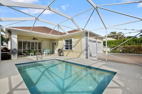 $925,000 | 227 Caravelle Drive, Jupiter, FL 33458