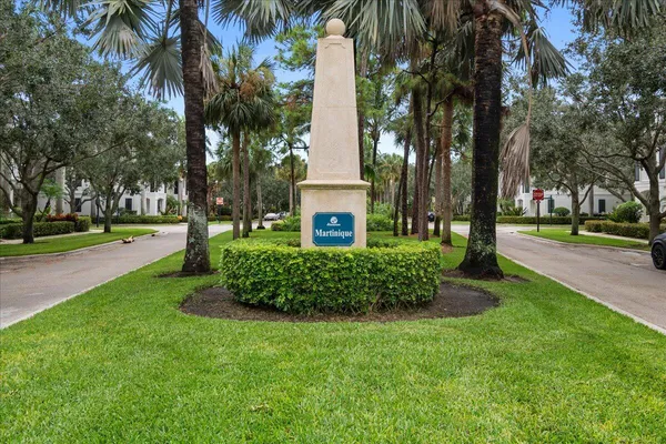 $925,000 | 227 Caravelle Drive, Jupiter, FL 33458