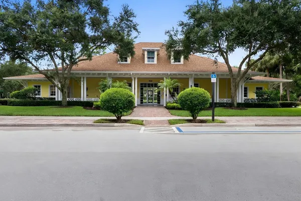 $925,000 | 227 Caravelle Drive, Jupiter, FL 33458