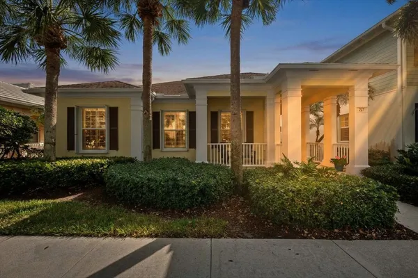 $925,000 | 227 Caravelle Drive, Jupiter, FL 33458