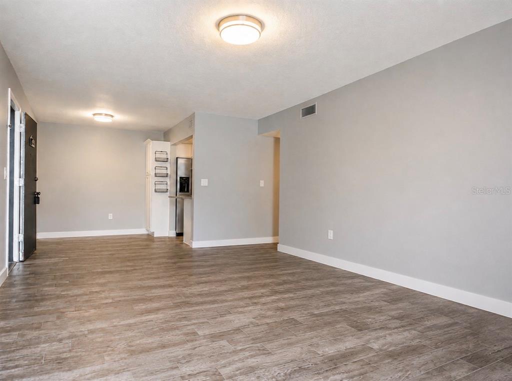 912 Lake Destiny Road, Unit D Altamonte Springs, FL 32714 - Photo 7 of 25