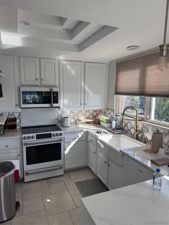 $3,650 | 2410 Albatross Street, Unit 18, San Diego, CA 92101
