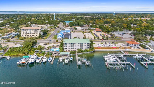 $880,000 | 602 Harbor Boulevard, Unit 203, Destin, FL 32541