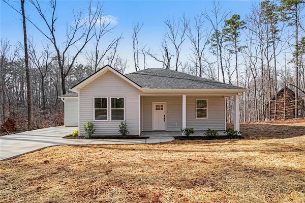 $255,000 | 152 Quail Hollow Circle, Westminster, SC 29693