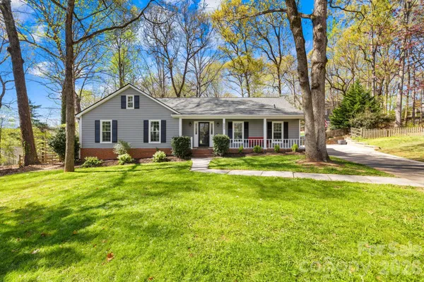 $475,000 | 401 Leighton Court, Matthews, NC 28105