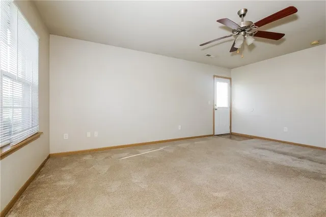 $1,430 | 210 Palmer Court, Pleasant Hill, MO 64080