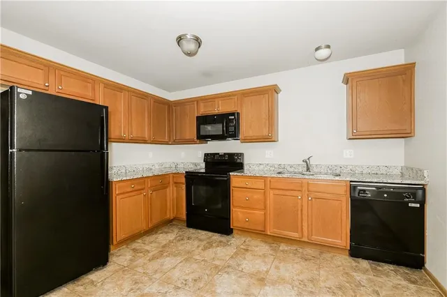 $1,430 | 210 Palmer Court, Pleasant Hill, MO 64080