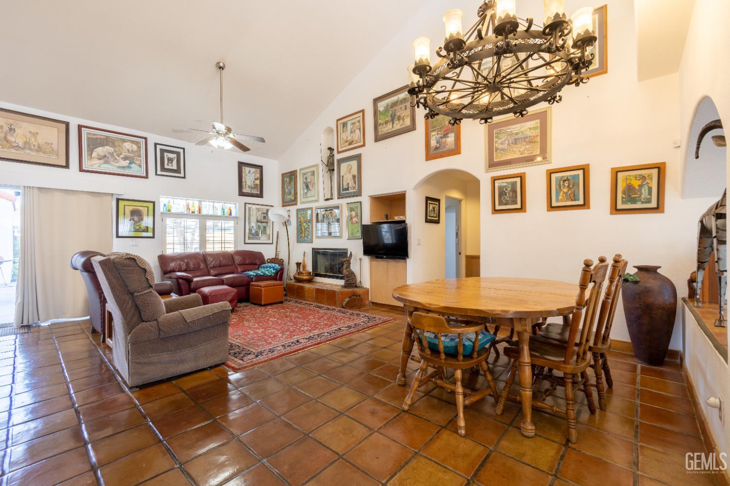 Undisclosed Address Bakersfield, CA 93308 - Photo 11 of 43