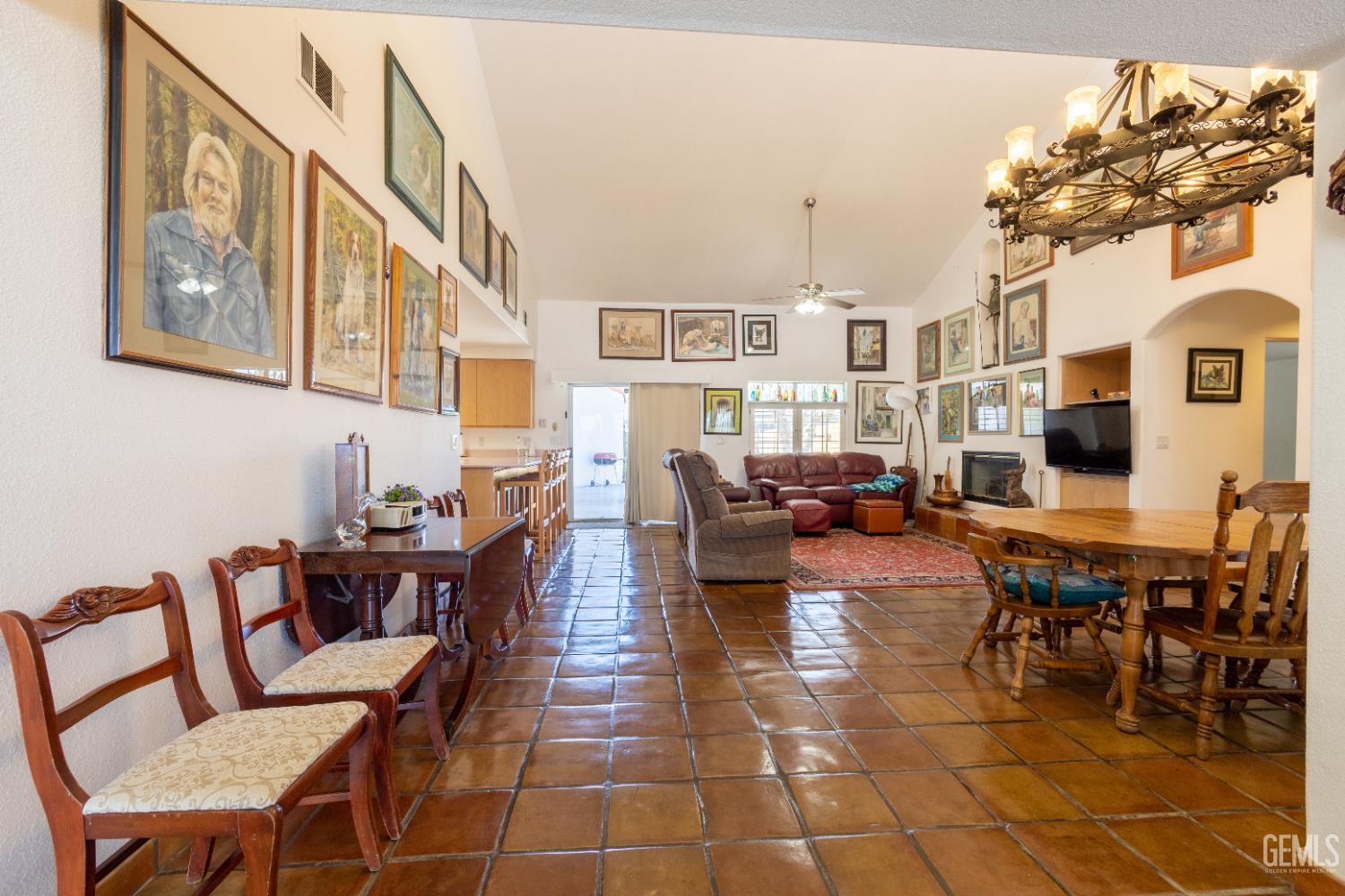 Undisclosed Address Bakersfield, CA 93308 - Photo 10 of 43