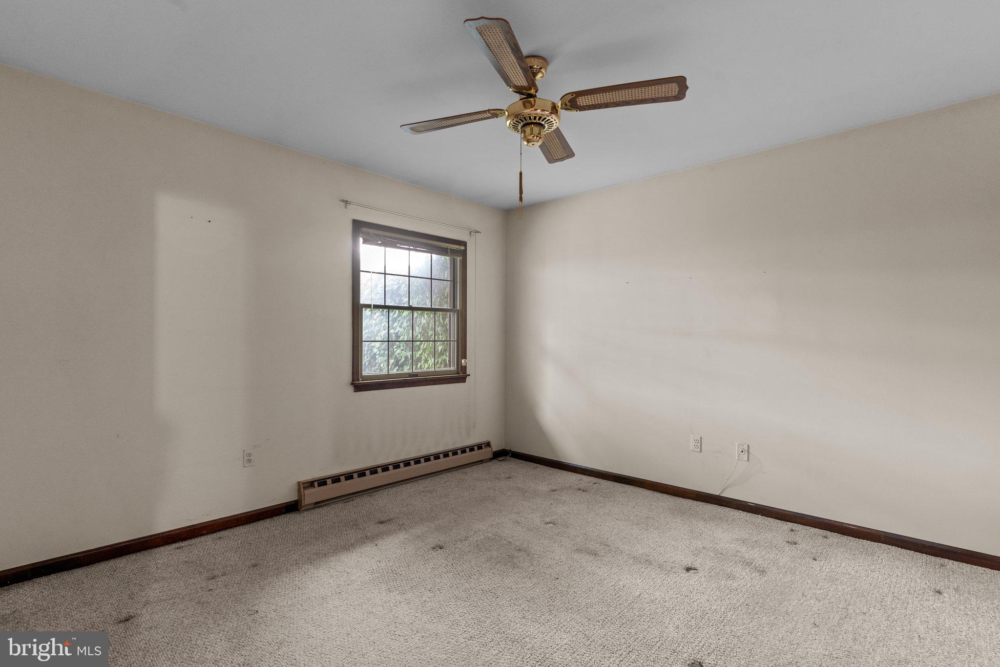28 Gaping Rock Road Levittown, PA 19057 - Photo 11 of 26