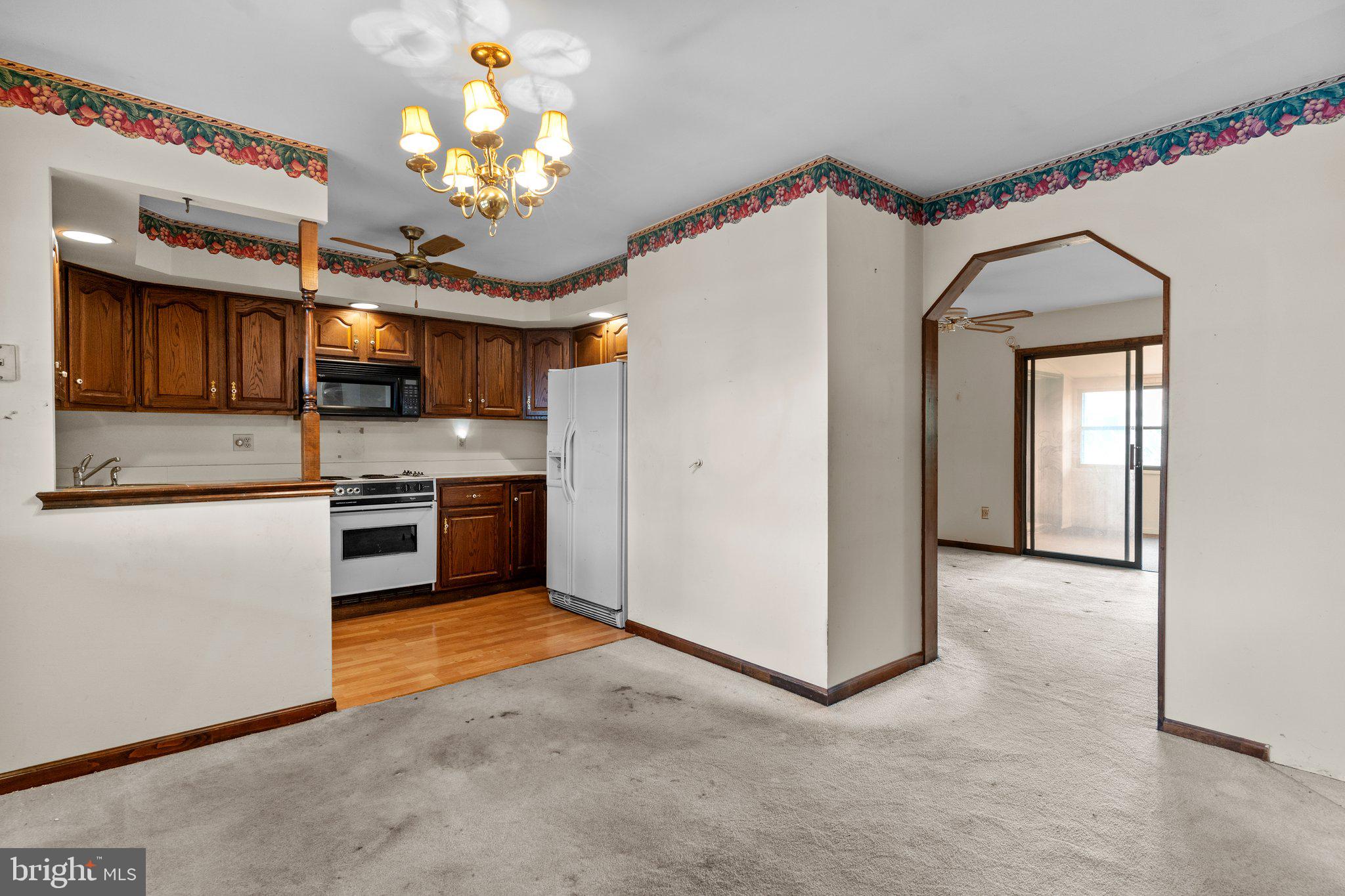 28 Gaping Rock Road Levittown, PA 19057 - Photo 4 of 26