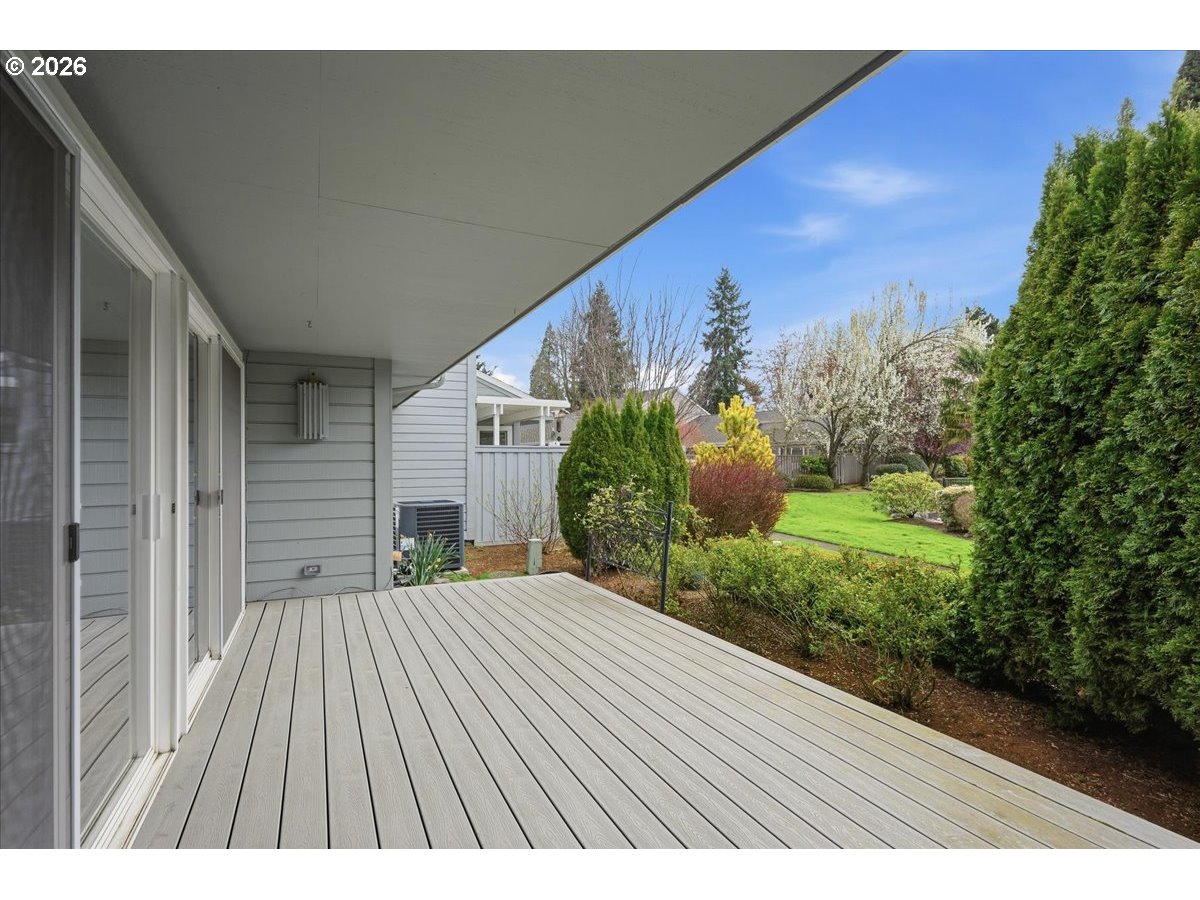 32231 Southwest Boones Bend Road Wilsonville, OR 97070 - Photo 28 of 43 Deck