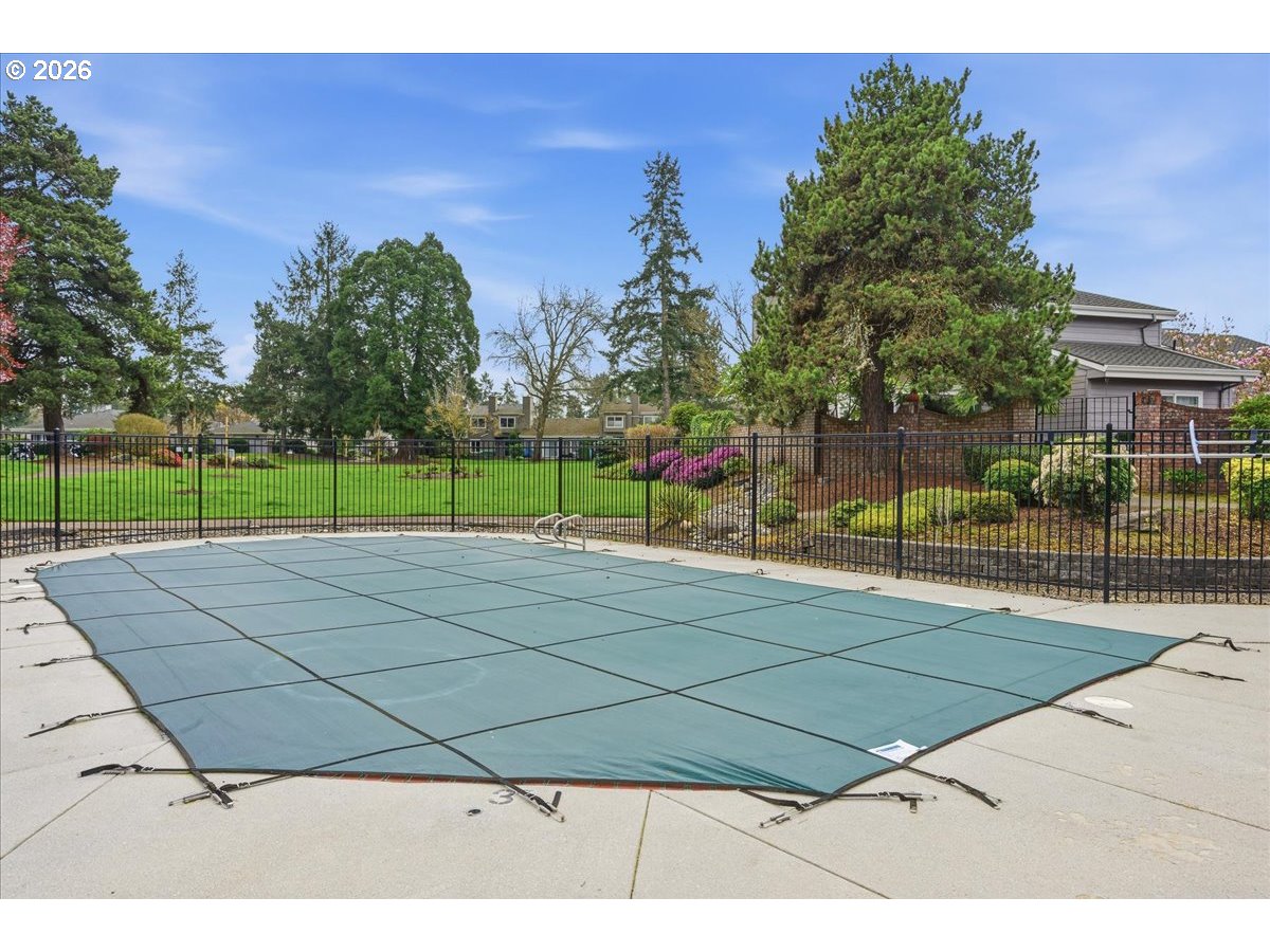 32231 Southwest Boones Bend Road Wilsonville, OR 97070 - Photo 33 of 43 Community Pool