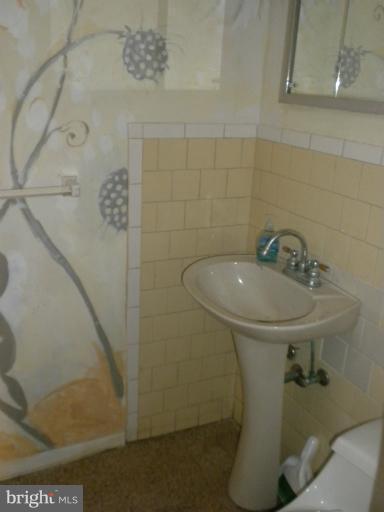 1629 Midland Road Edgewater, MD 21037 - Photo 2 of 25 Bath
