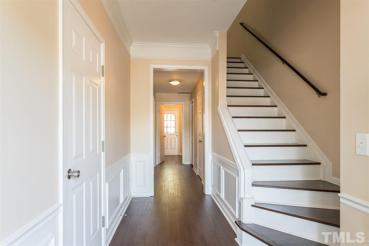 5525 Golden Arrow Lane Raleigh, NC 27613 - Photo 3 of 30 Gallery Image 3