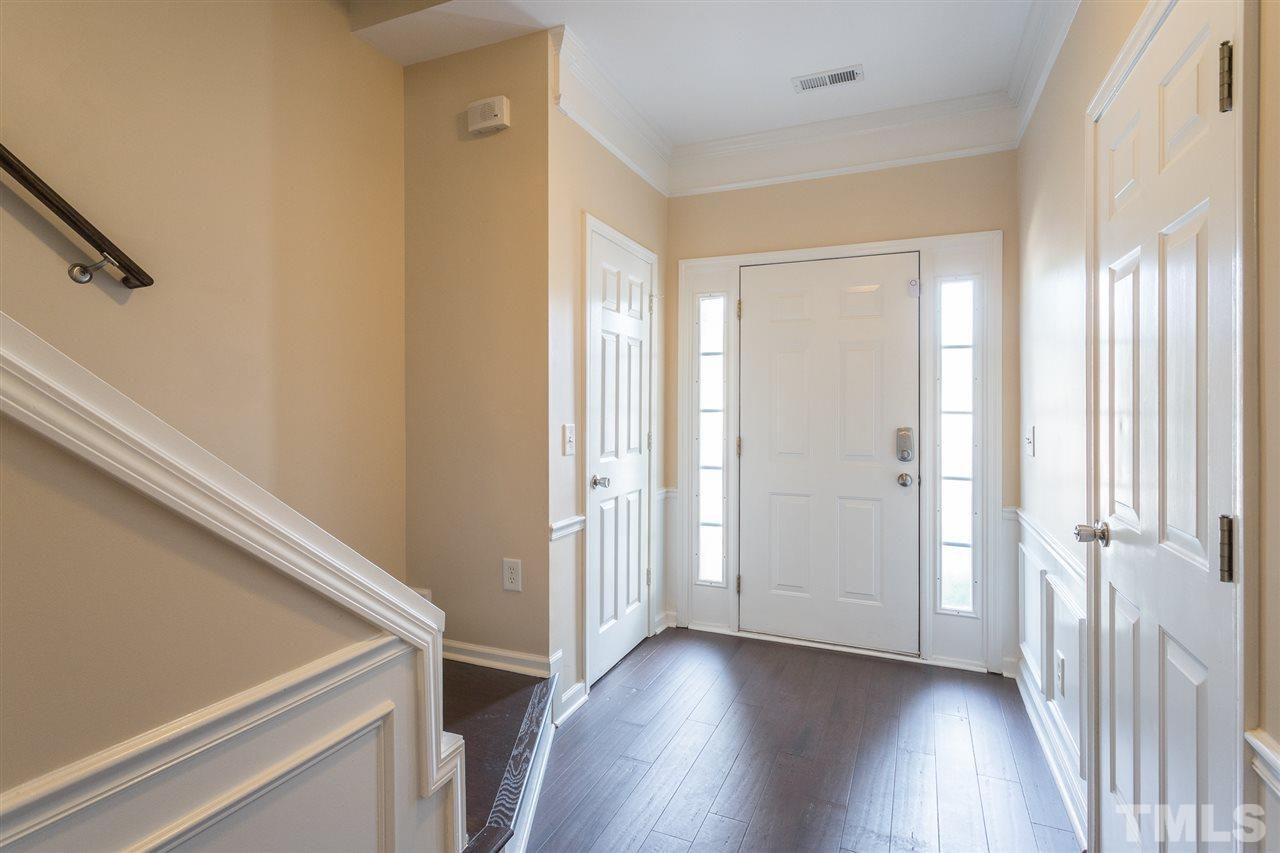 5525 Golden Arrow Lane Raleigh, NC 27613 - Photo 4 of 30 Gallery Image 4
