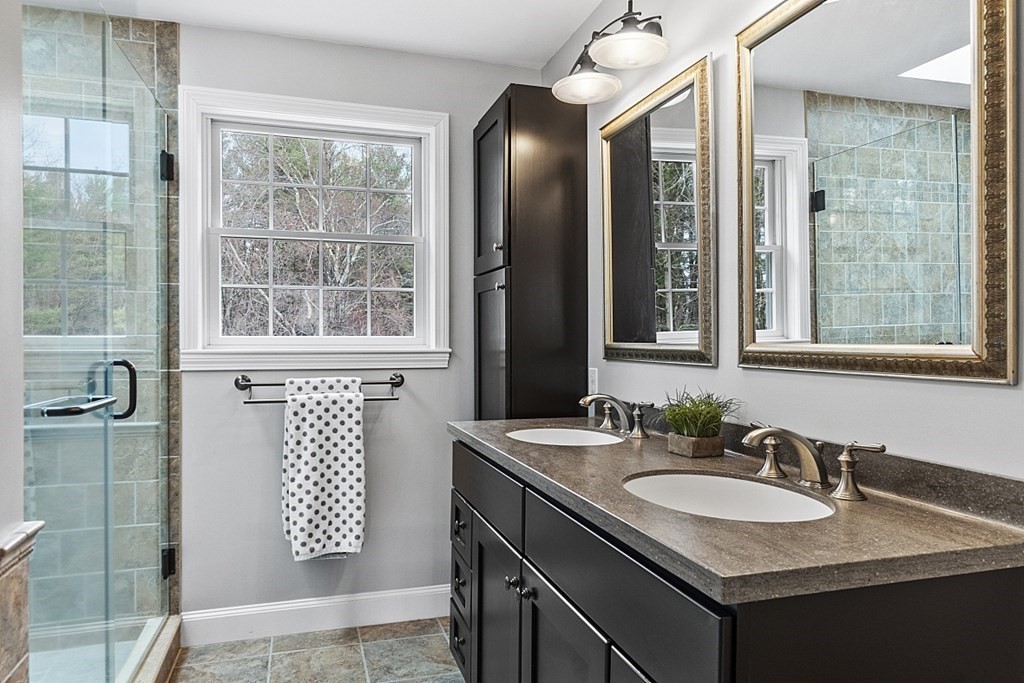 113 Robin Hill Road Chelmsford, MA 01824 - Photo 23 of 42 Gallery Image 23