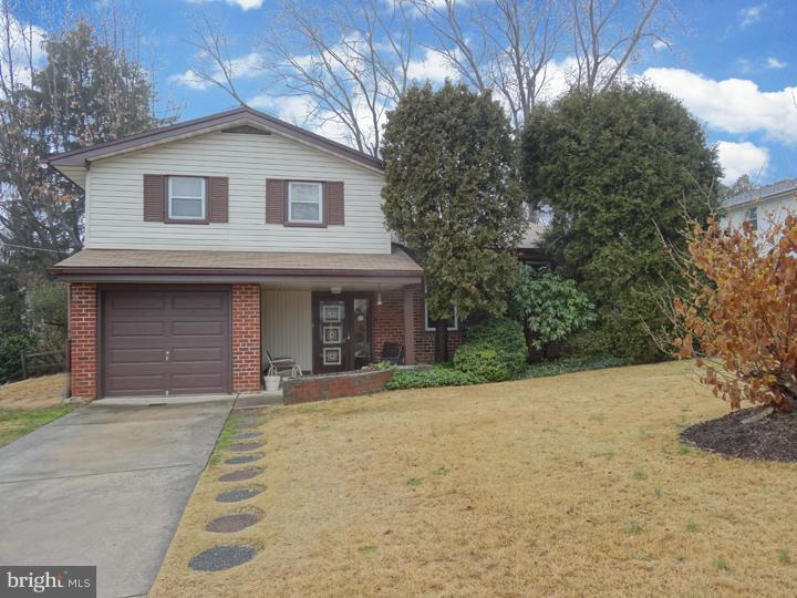 118 Pocasset Road Philadelphia, PA 19115 - Photo 1 of 23