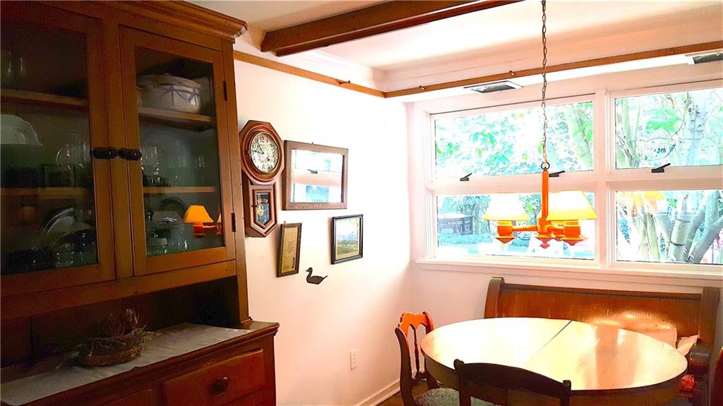 28 Newgate Road Pittsburgh, PA 15202 - Photo 11 of 24 What a view from this charming nook!