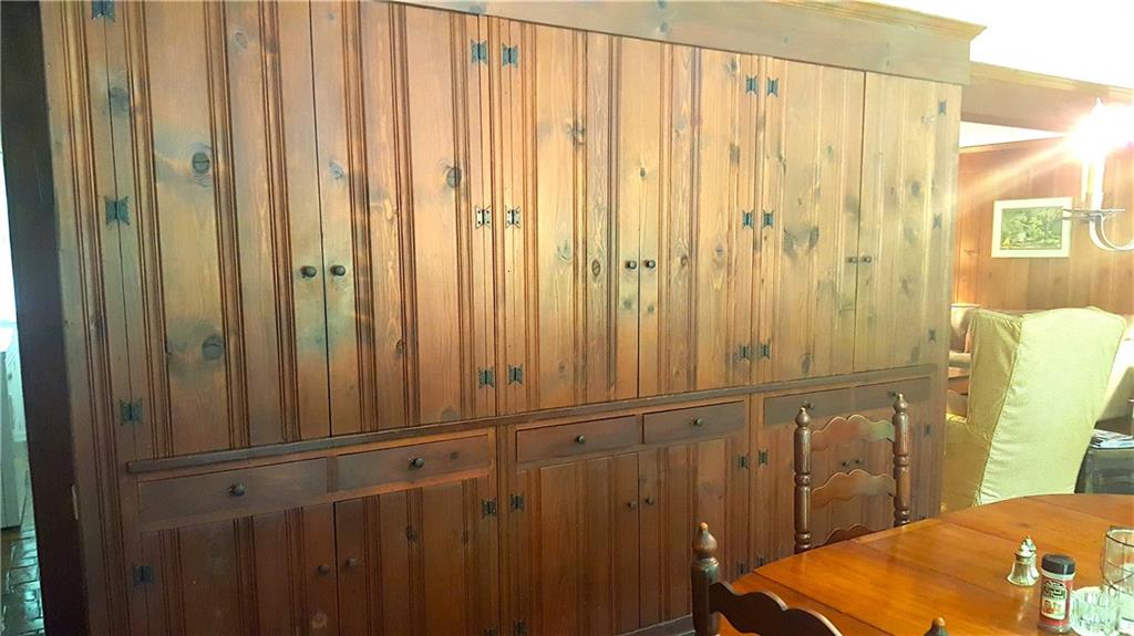 28 Newgate Road Pittsburgh, PA 15202 - Photo 15 of 24 Custom built-in hutch.