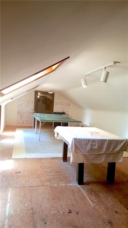 28 Newgate Road Pittsburgh, PA 15202 - Photo 21 of 24 Game Room/Loft/Storage with Velux Skylights - HUGE