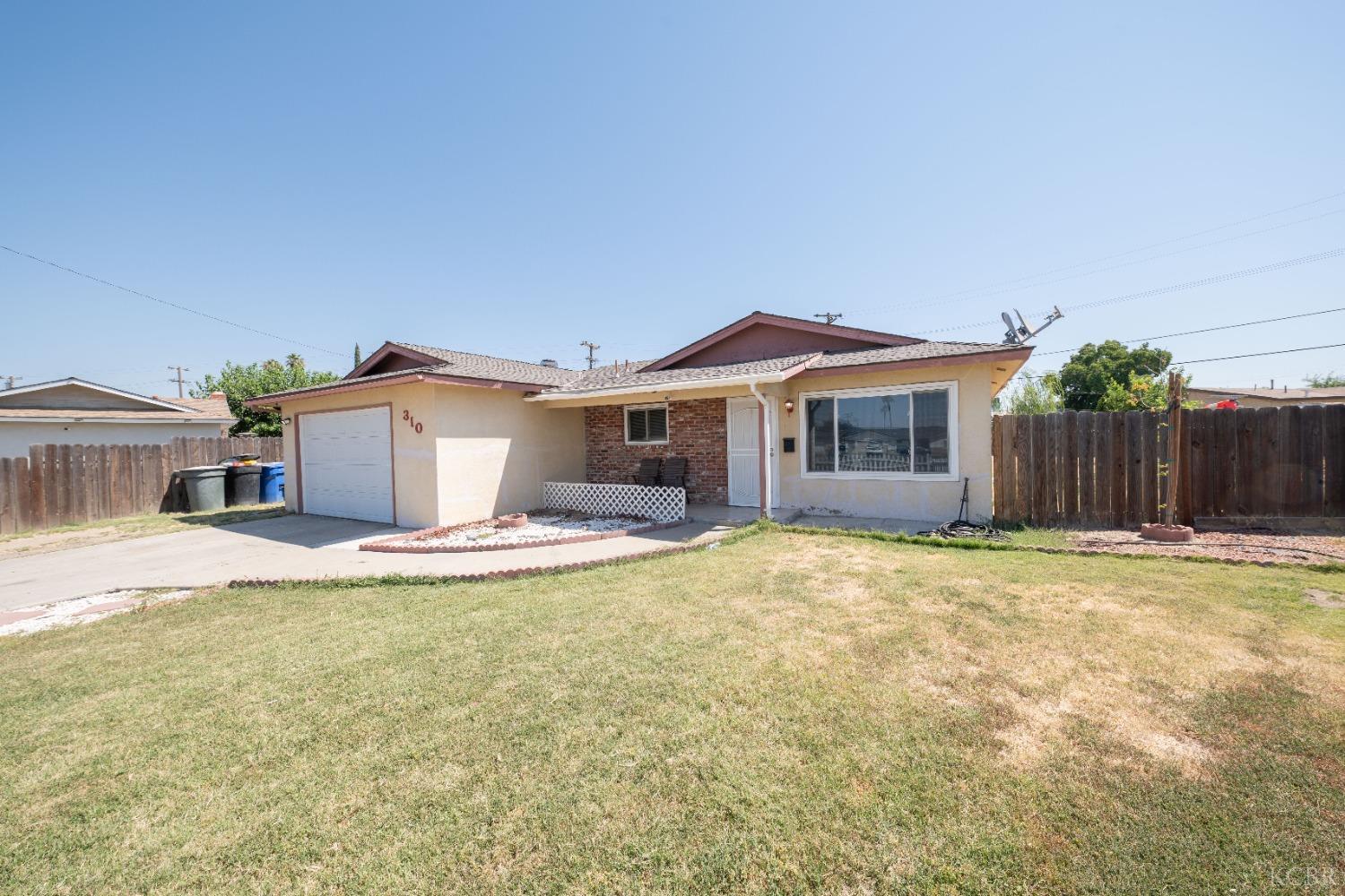 310 Spring Place Lemoore, CA 93245 - Photo 2 of 15 Gallery Image 2