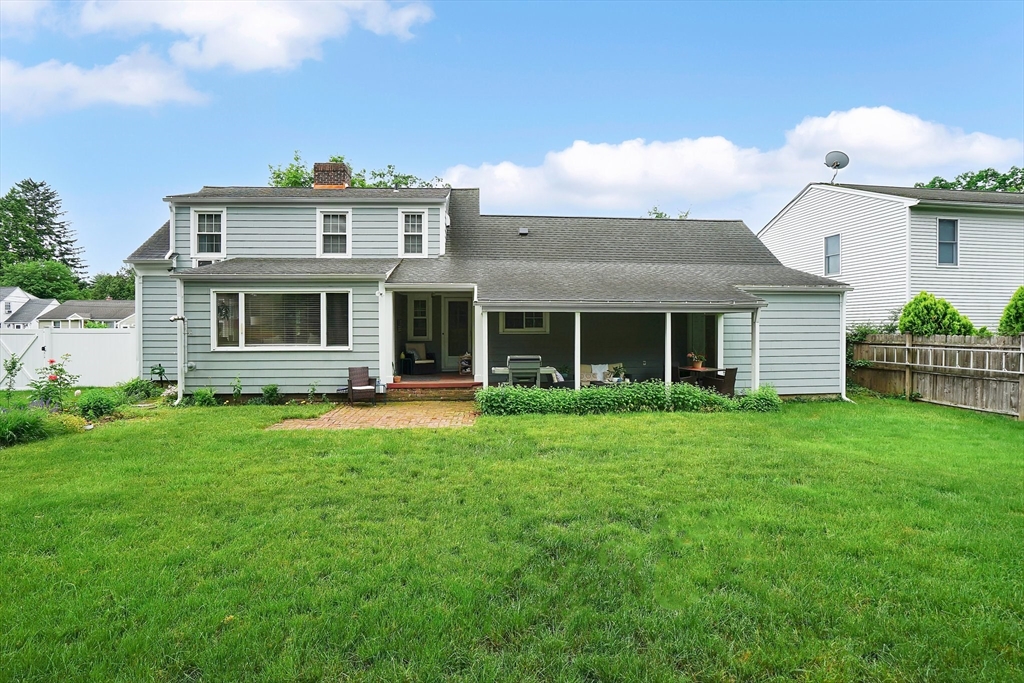 38 Fallston Street Springfield, MA 01119 - Photo 25 of 35 front view of a house with a yard