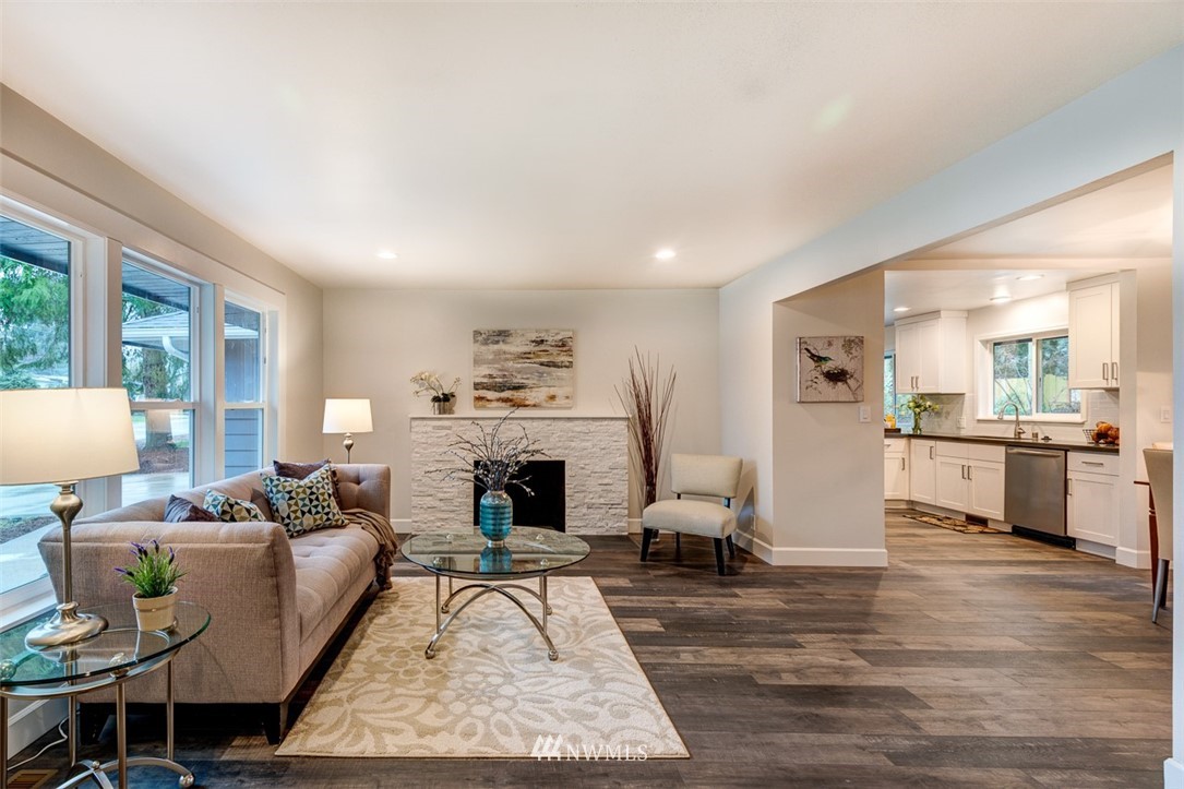 10831 Southeast 181st Street Renton, WA 98055 - Photo 3 of 19 Gallery Image 3