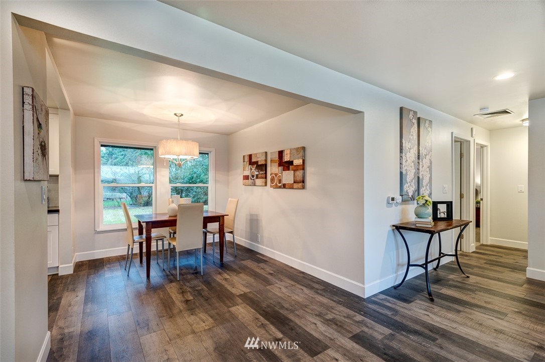10831 Southeast 181st Street Renton, WA 98055 - Photo 5 of 19 Gallery Image 5