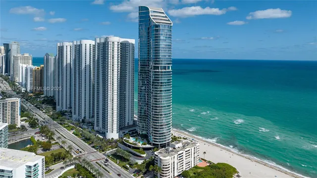$22,500 | 15701 Collins Avenue, Unit 1004, Sunny Isles Beach, FL 33160