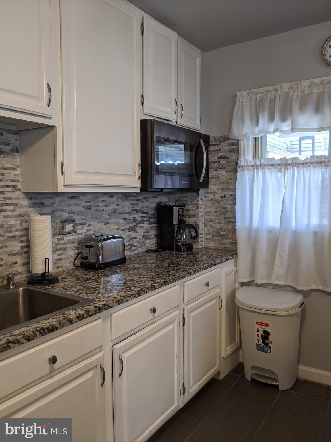 5929 Falkirk Road Baltimore, MD 21239 - Photo 11 of 24 Kitchen