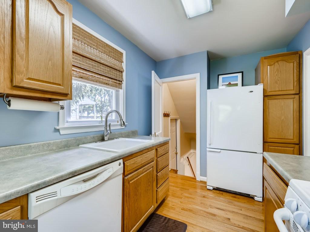 4403 Ridge Drive Baltimore, MD 21229 - Photo 11 of 28 Gallery Image 11