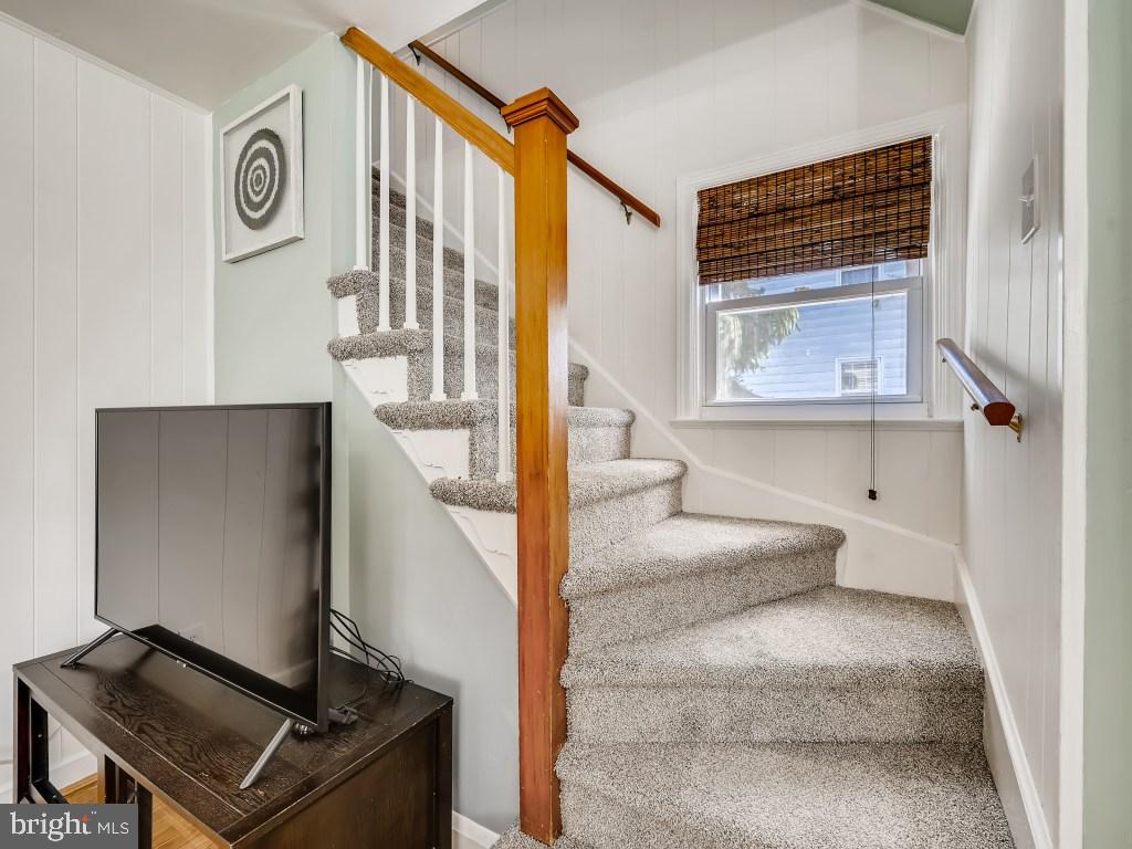 4403 Ridge Drive Baltimore, MD 21229 - Photo 15 of 28 Gallery Image 15