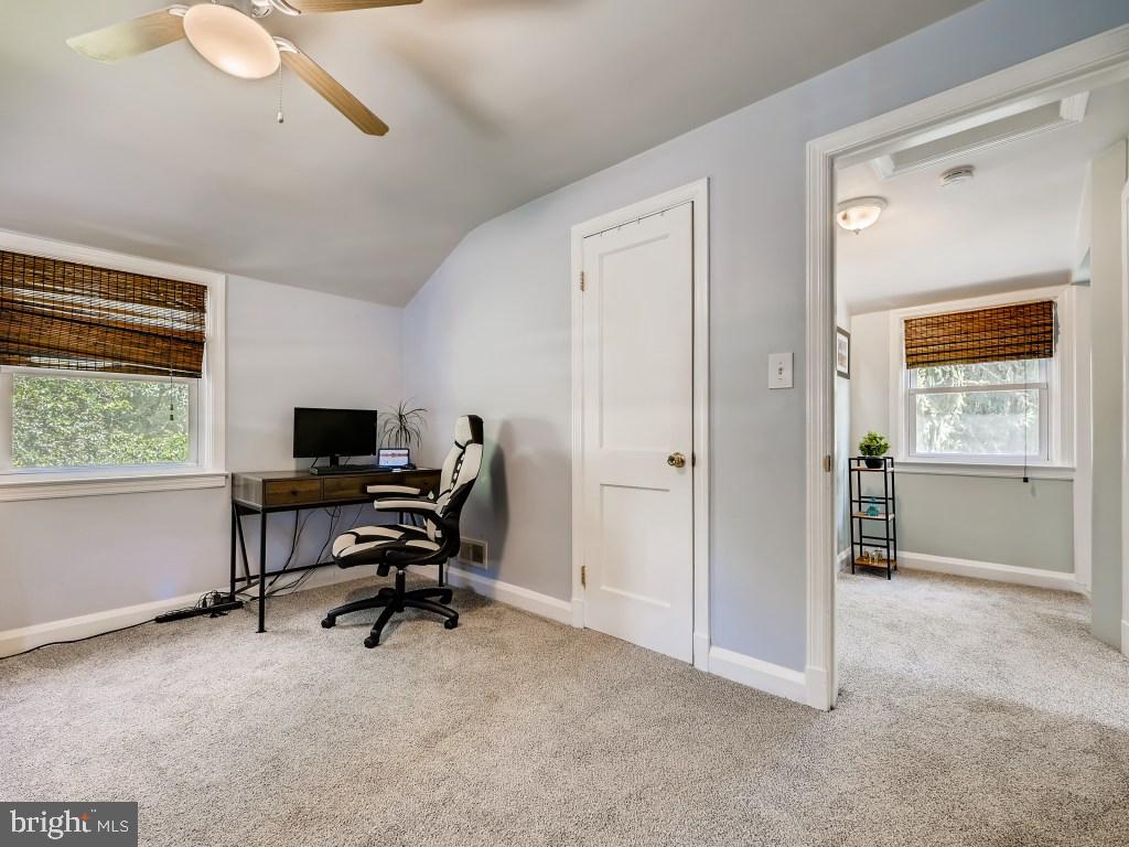 4403 Ridge Drive Baltimore, MD 21229 - Photo 21 of 28 Gallery Image 21