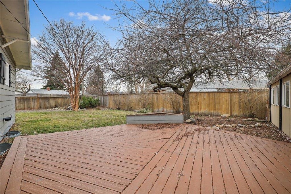 905 North Ravalli Drive Spokane Valley, WA 99037 - Photo 25 of 40