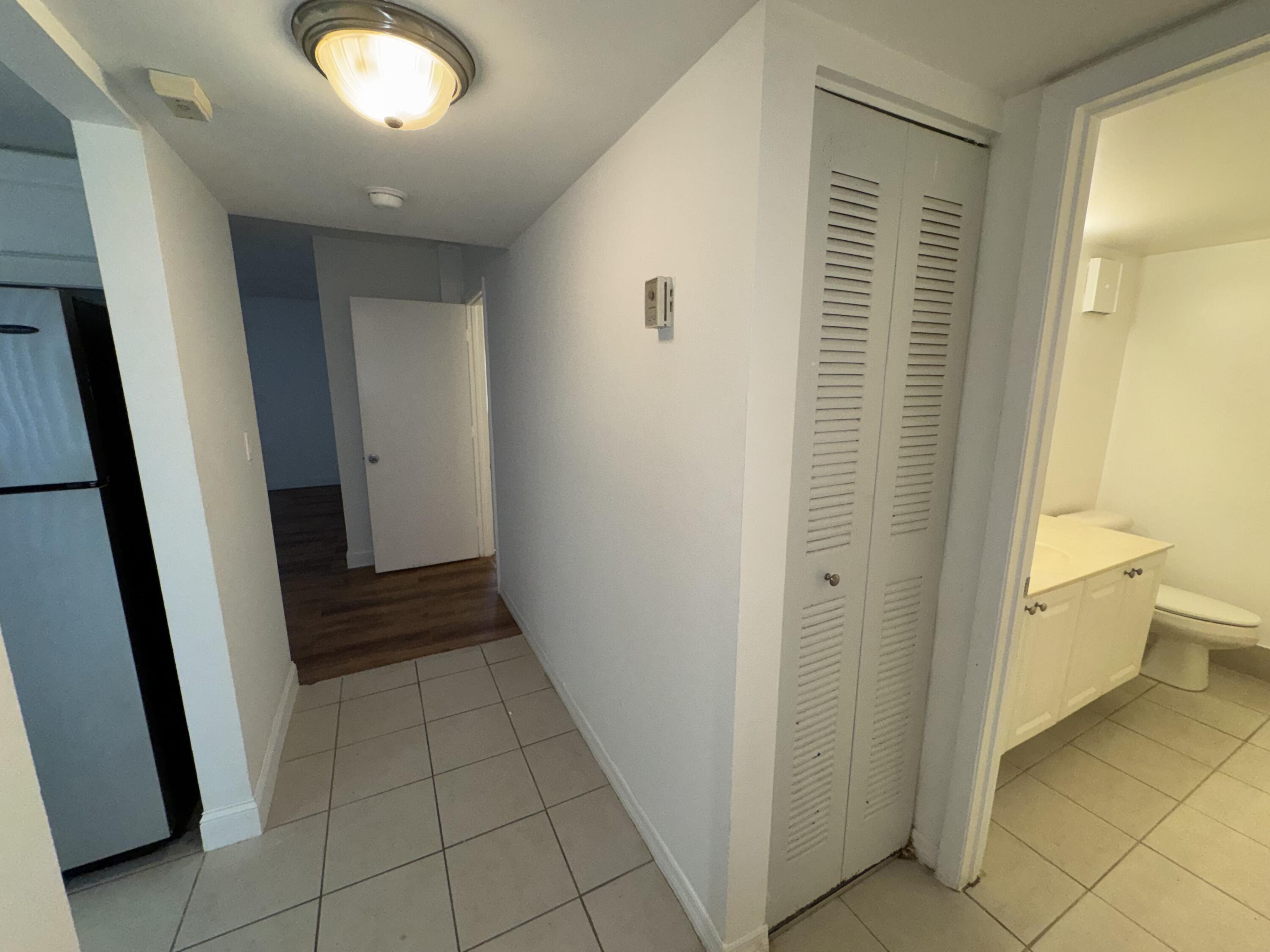 701 North Pine Island Road, Unit 105 Plantation, FL 33324 - Photo 17 of 23