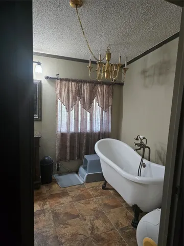 $750,000 | 18500 Farm To Market Road 2090, Conroe, TX 77306