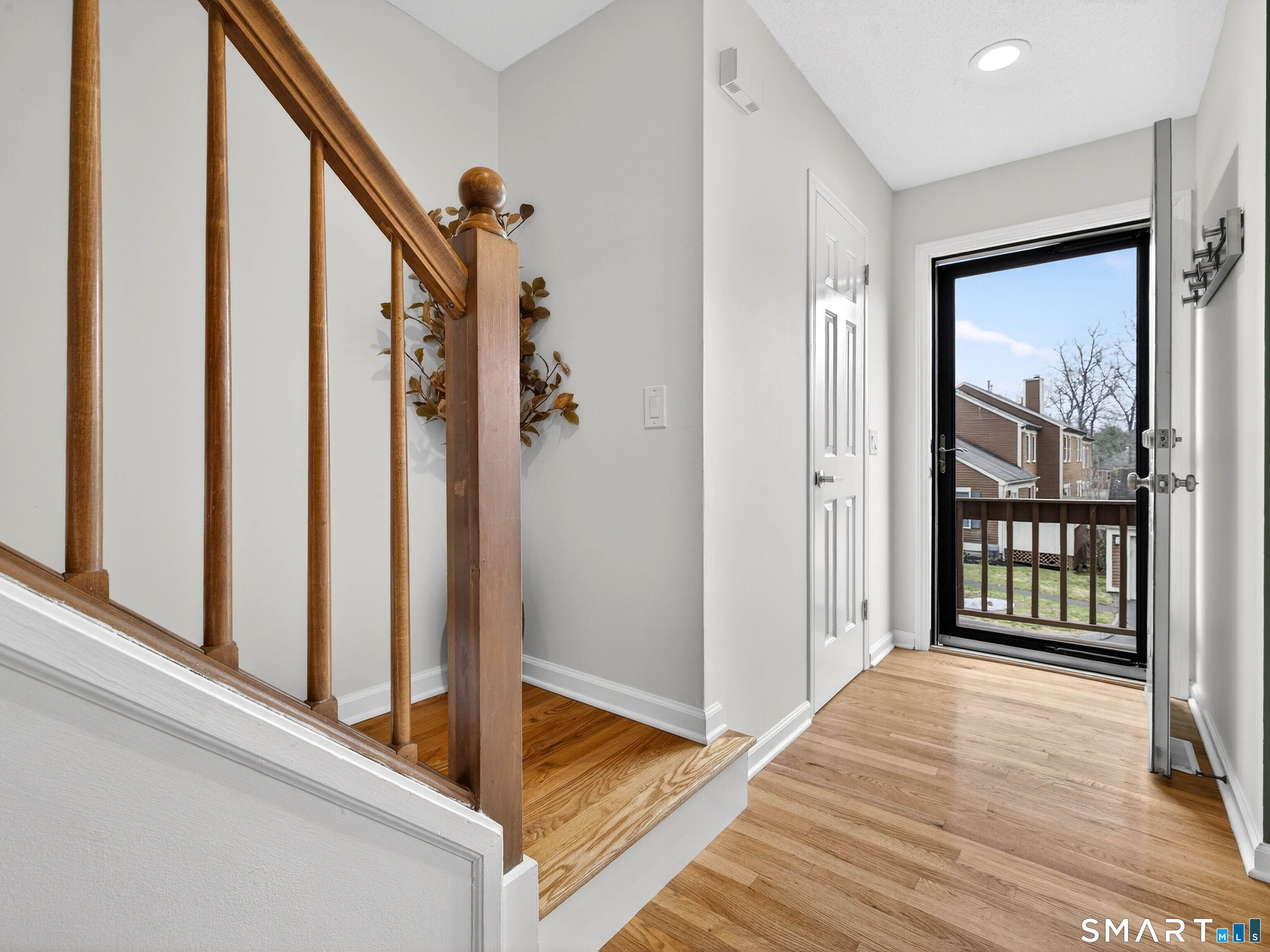 102 Foxbridge Village Road, Unit 102 Branford, CT 06405 - Photo 4 of 38 Inviting entry