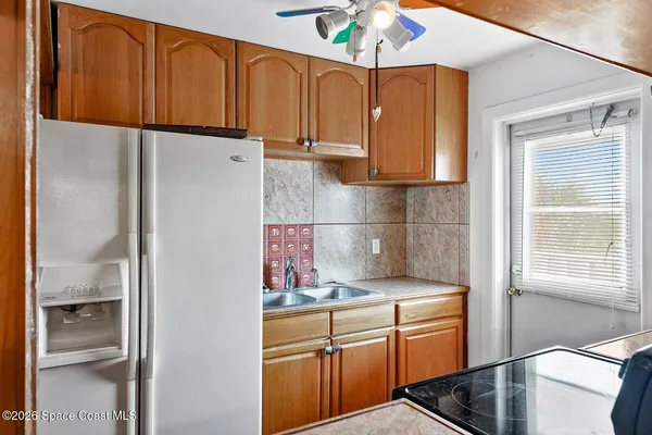 $1,650 | 401 Monroe Avenue, Unit C201, Cape Canaveral, FL 32920
