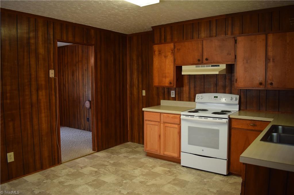 675 Warf Road Lexington, NC 27292 - Photo 12 of 23 Gallery Image 12