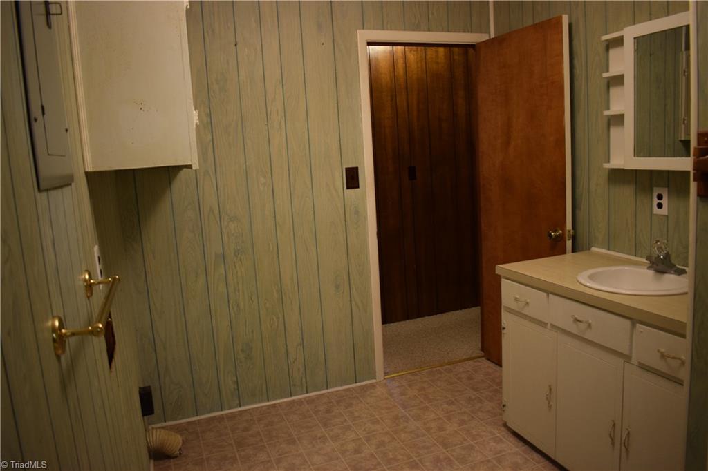 675 Warf Road Lexington, NC 27292 - Photo 16 of 23 Gallery Image 16