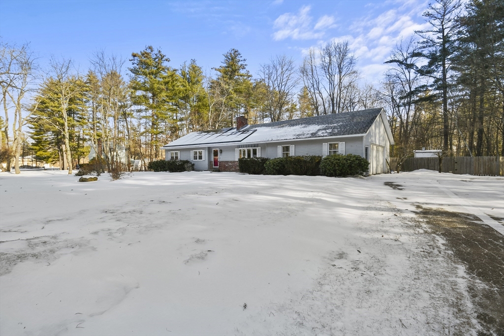 8 Pearl Brook Road Townsend, MA 01474 - Photo 1 of 37 Gallery Image 1